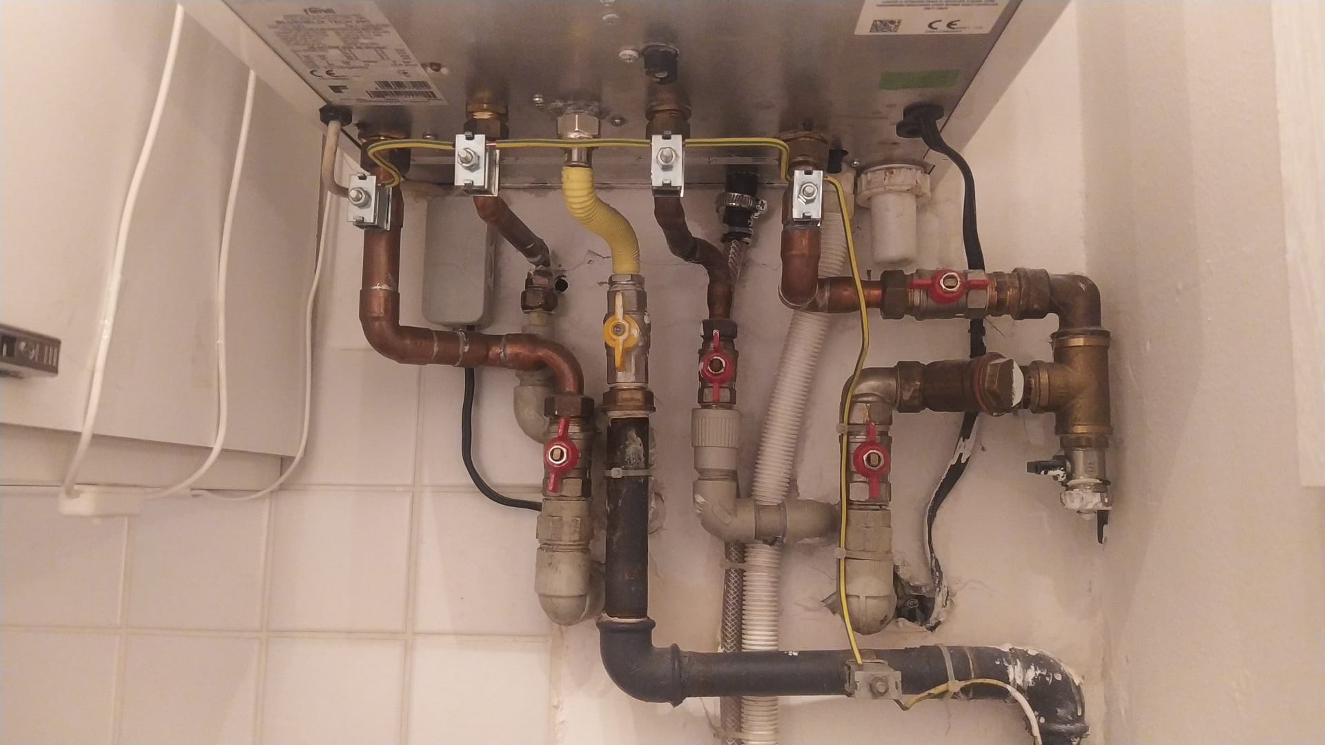 Detail_pripojeni_trubek_kotle_kotelnaklic